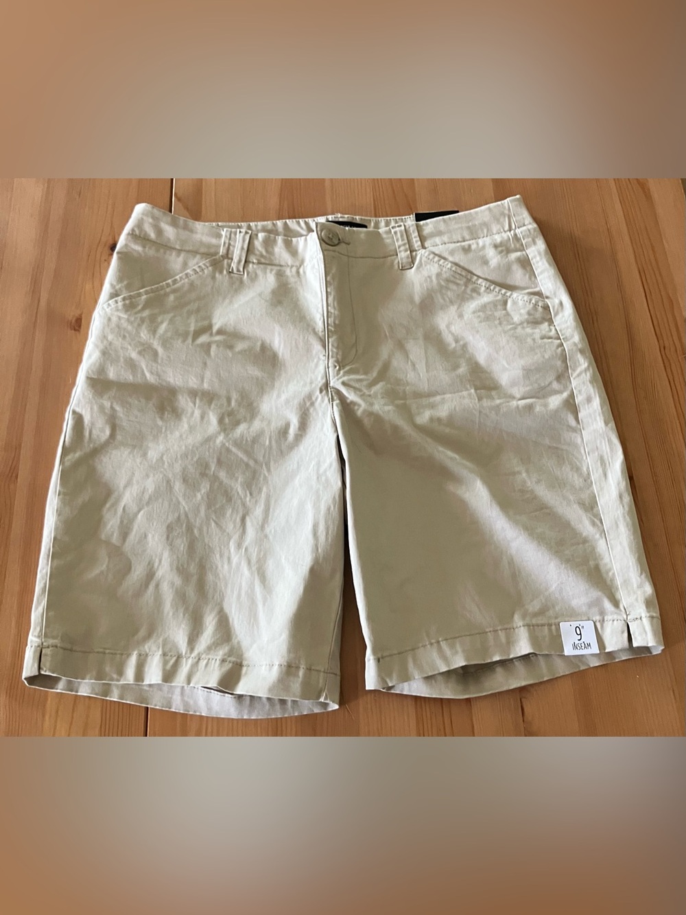 NWT Lee Women’s Safari Bermuda Chino Shorts Size 14 Regular Fit Mid Rise 9” - Picture 1 of 7